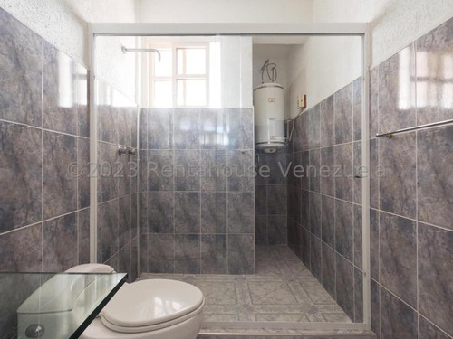 Casa Quinta En Venta En Santa Elena Barquisimeto 24-10415 Dh