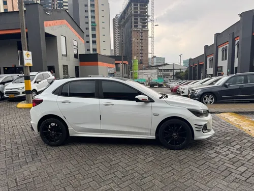 Chevrolet Onix 1.0T Rs Mt