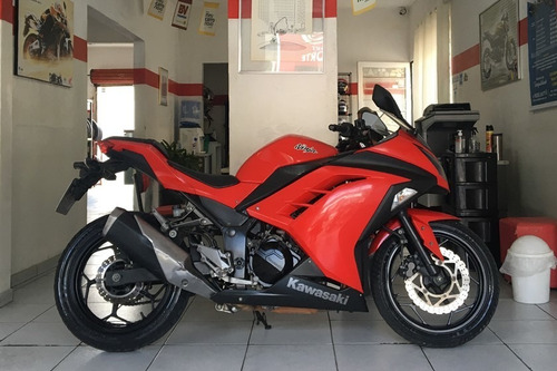 Kawasaki Ninja 300 Vermelha 2013/14