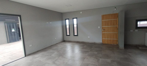 Casa En Venta Con Pileta Vistalba Lujan De Cuyo