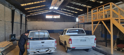 Arriendo Bodegas Con Oficinas Y Estacionamiento