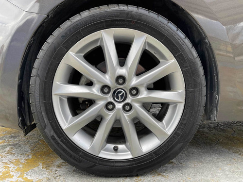Imagen 9 de 11 de Mazda 3 2.0 Touring 2015