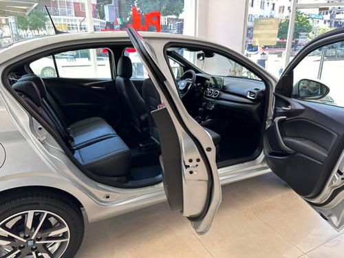 Imagen 22 de 25 de Fiat Cronos Precision 1.3 Cvt Automático 0km Stock #luis