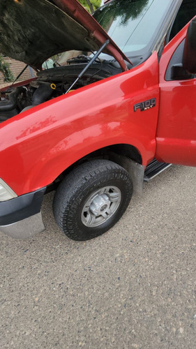 Ford F-100 3.9 Cab. Simple Xlt 4x4