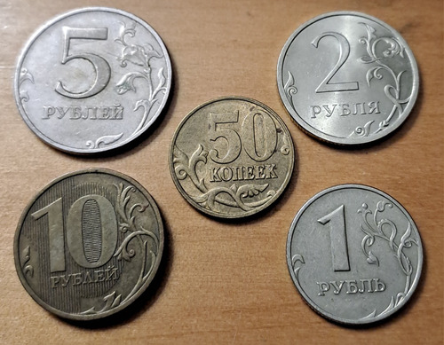 Rusia X 5 Monedas Incluye 50 Kopeks 1997. 