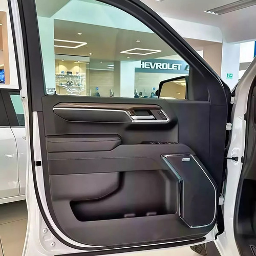 Chevrolet Silverado Z71 - LG