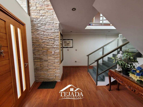 Imagen 1 de 25 de Tejada Propiedades. Moderna Casa 6d 5b 4e Piscina Jardin.