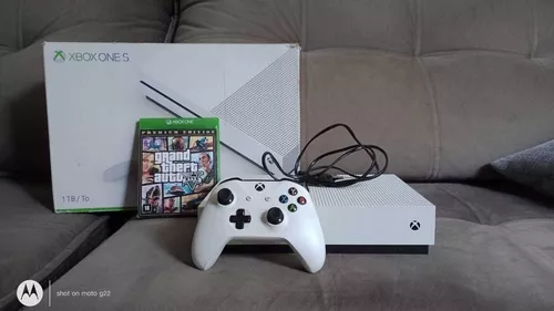 Jogo Gta 5 - Grand Theft Auto V Xbox One s Midia física