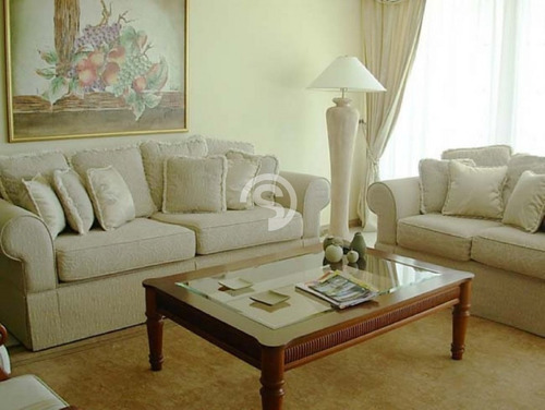 Apartamento En Brava, 3 Dormitorios *- Ref: 2701
