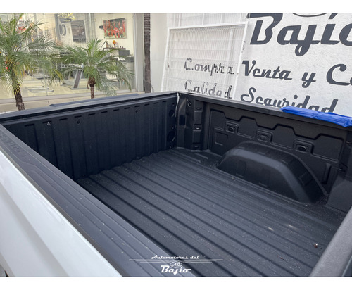 Chevrolet Silverado 5.4 2500 Doble Cabina Ls 4x2 At