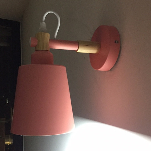Imagen 3 de 4 de Lámpara De Pared Rosa/ Aplique De Pared Rosa