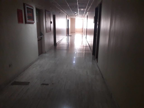 Imagen 3 de 5 de Oficina Av. Urdaneta Centro Latino