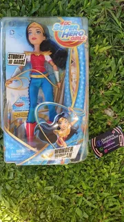 Muñeca Wonder Woman Importada Mujer Maravilla Dc Super Hero