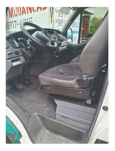 Iveco Daily 35s14 Ano 2012 Com Baú 4,5 Mt