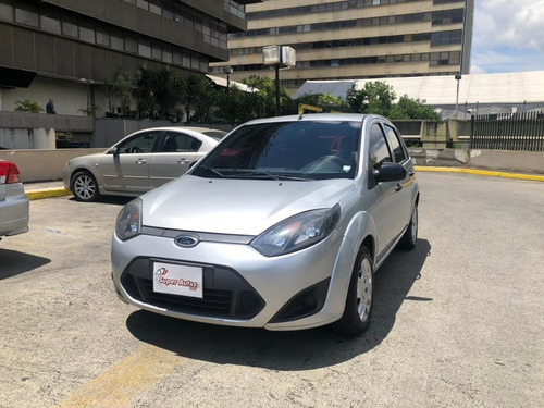 Imagen 2 de 13 de Ford Fiesta Move 2011