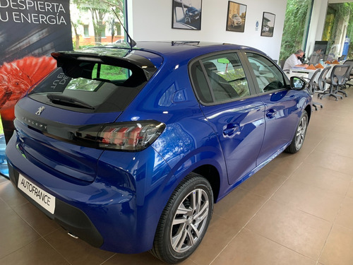 Peugeot 208 Feline Tiptronic