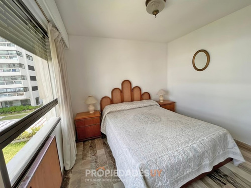Imagen 9 de 21 de Venta Departamento Playa Brava ! - Punta Del Este Brava