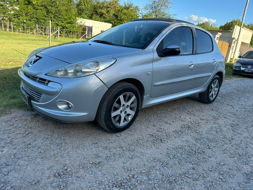 Peugeot 207 1.4 Quiksilver 75cv