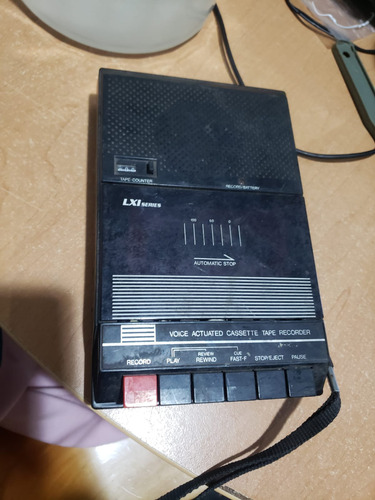 Grabadora Portátil De Cassette Antigua Lx1 (Usado)