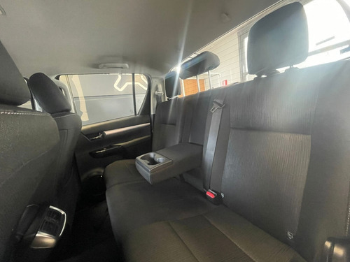 Imagen 19 de 19 de Toyota Hilux 2.8 Srv At 4x4