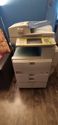 Multifuncional Ricoh Mp4000 2 Uni. - Ricoh Mpc 2050 1 Uni. (Usado)