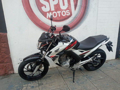 Imagem 5 de 10 de Honda Twister 250 2019 Branca