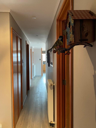 Departamento En Venta De 4 Dorm. En Lo Barnechea Centro Ski