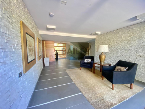 Departamento En Venta De 4d +4b +4e En Concón