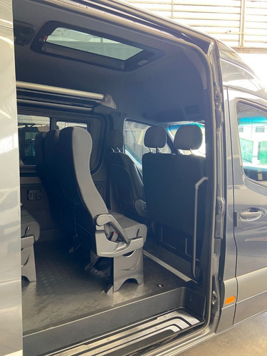 Imagem 12 de 15 de Sprinter 516 2021 20+1 Cinza Completa!