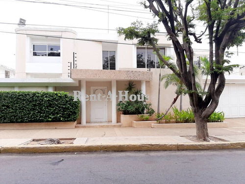 Imagen 2 de 9 de Espectacular Casa En Venta En Maracaibo