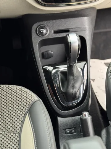 Renault Captur 2.0 Intens Automática