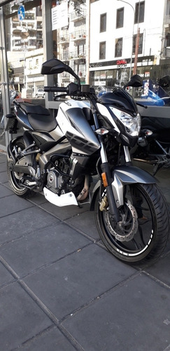 Bajaj Rouser Ns 200 Twister Fz Financio Permuto Qr Motors