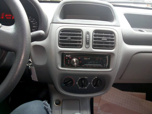 Renault Clio Hatch Financio Mesmo Com Score Baixo