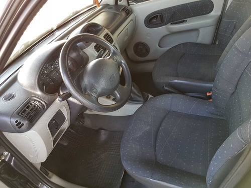 Renault Clio Sedan 2004 1.6 16v Expression Completo
