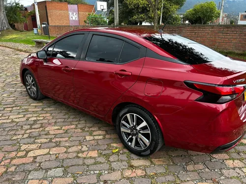 Nissan Versa 1.6 Advance