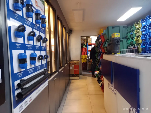 Local Comercial  Casa De 3 Pisos Con Patente En Vitacura