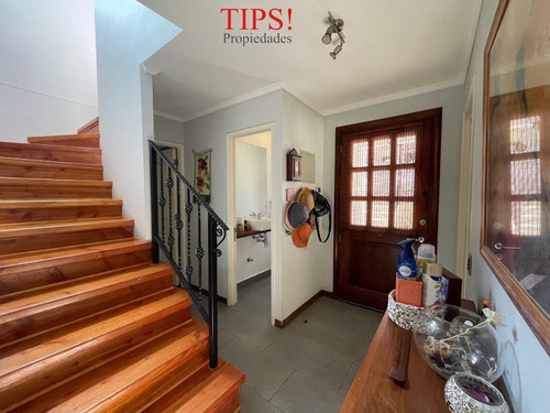 Imagen 10 de 30 de Hermosa Casa Aislada De Dos Pisos En Alto Macul