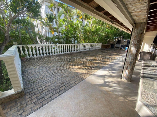 Casa En Venta En Santa Paula Calle Cerrada Casas En Caracas Angela Tochon