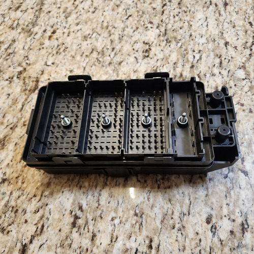 2008-09 Pontiac G6 3.6l Caja De Fusibles 25883025 (Usado)