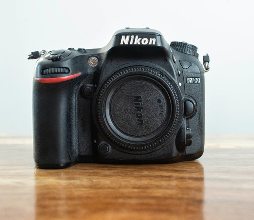 Nikon D7100