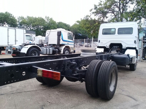 Imagen 6 de 11 de Mercedes-benz Atego 1418/2012 Chasis Largo