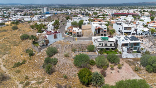 Terreno En Venta En Cumbres Residencial
