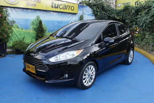 Ford Fiesta Titanium MT