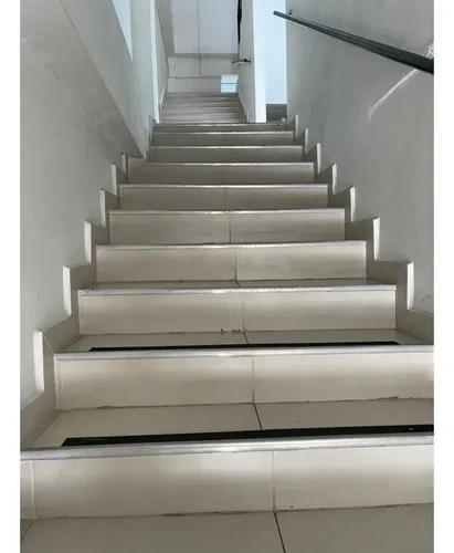 Arriendo Local Comercial, San Juan, Medellín Antioquia