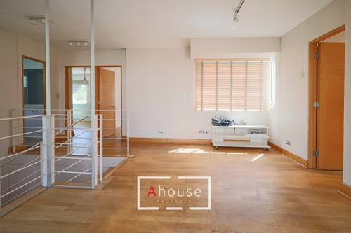 Hermosa Casa En Venta La Reina Alta