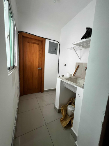 Moderno Y Espacioso Apartamento En Venta - 2do Nivel