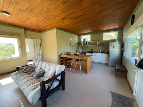 Casa A Metros De Rambla Costanera. Excelente Ubicación