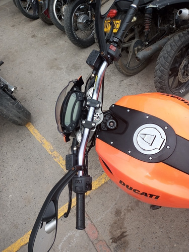 Ducati Monster 696