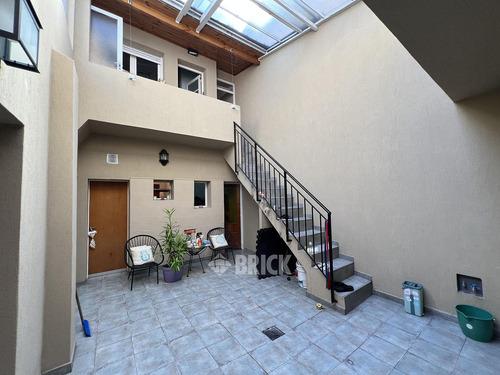 Casa C/dep En Lote Ppio De 8.72x14.10 Mts En Fray Cayetano Rodriguez Y Gaona - Garage Tza Qcho Parr