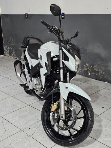 Cb 2016 Twist Com Freio Á Disco E Freios Abs, 250 Cc.